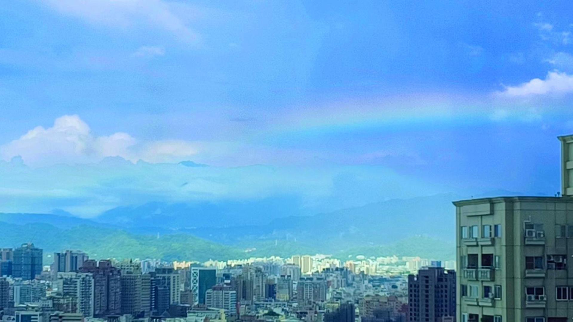 Niwill Homestay Taichung Esterno foto