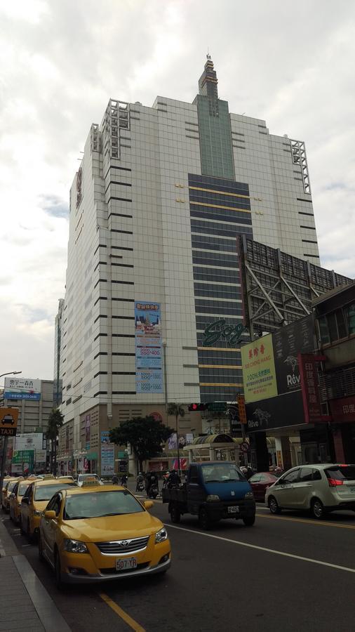 Niwill Homestay Taichung Esterno foto
